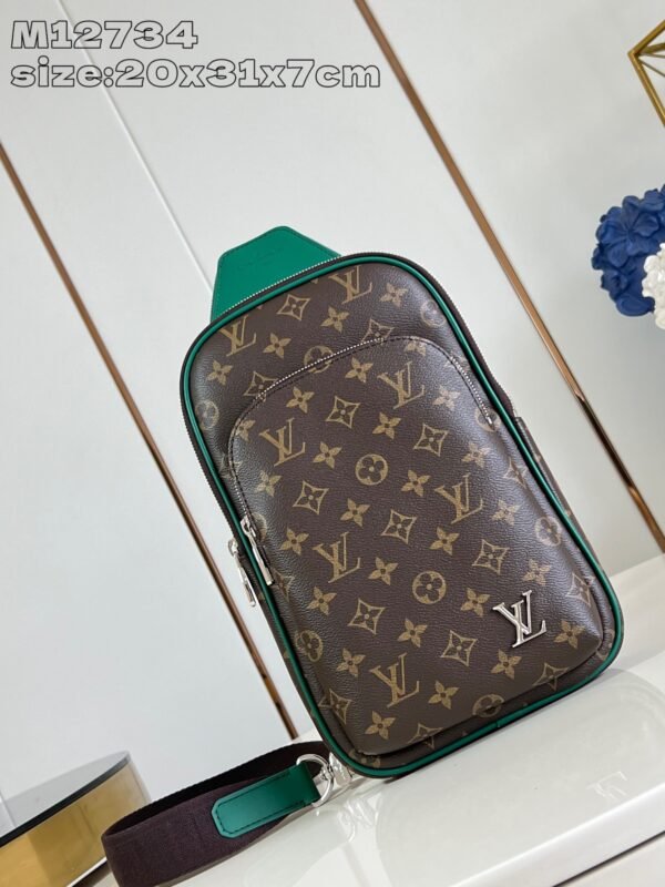 LV  M12734