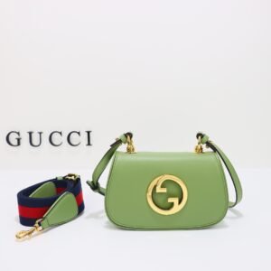 GUCCI    698643