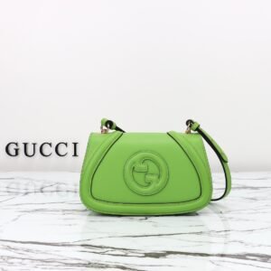 GUCCI   815700