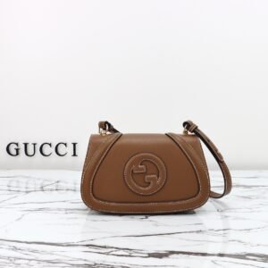 GUCCI   815700
