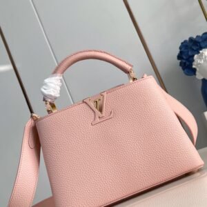 LV M23792 Capucines