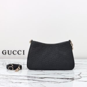 GUCCI  815263