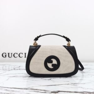 GUCCI  815714