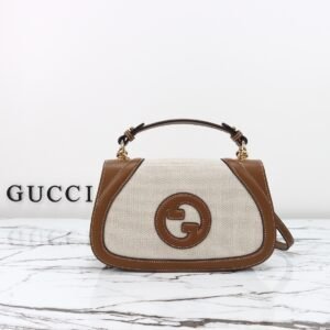 GUCCI  815714