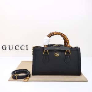 GUCCI  735153