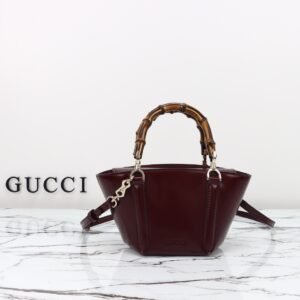GUCCI  805832