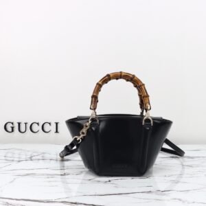 GUCCI   805832