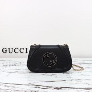 GUCCI   815711