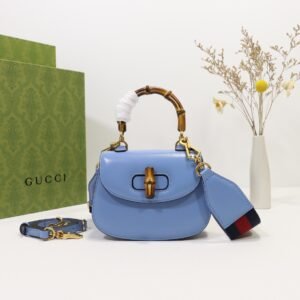 GUCCI   686864