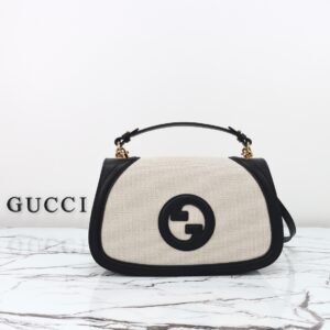 GUCCI  815716