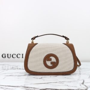 GUCCI  815716