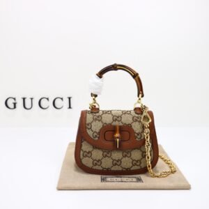 GUCCI   735116