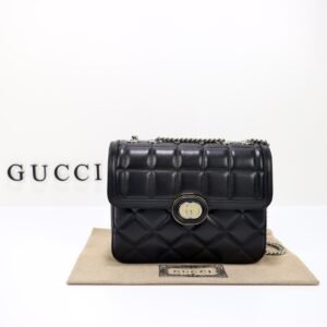 GUCCI   740834