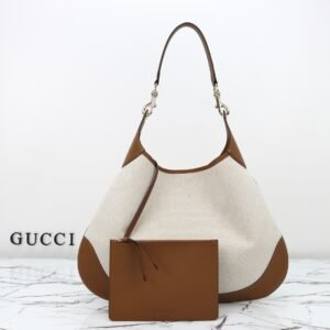 GUCCI   815924