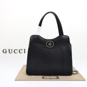 GUCCI   745918