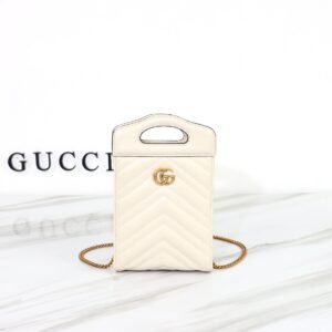 GUCCI   699756
