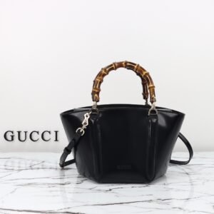 GUCCI   805830