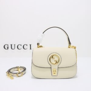GUCCI  735101