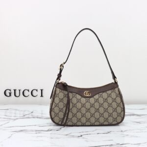 GUCCI   735145