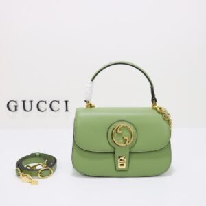 GUCCI  735101