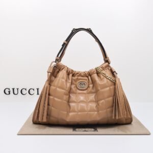 GUCCI  746210