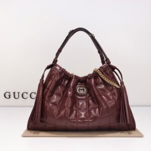 GUCCI  746210