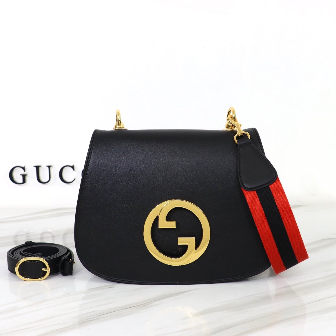 GUCCI 699210