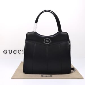 GUCCI  745911