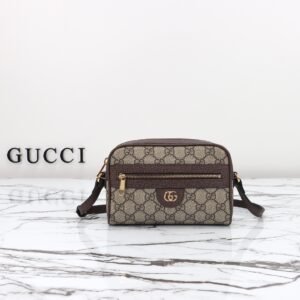 GUCCI  760243