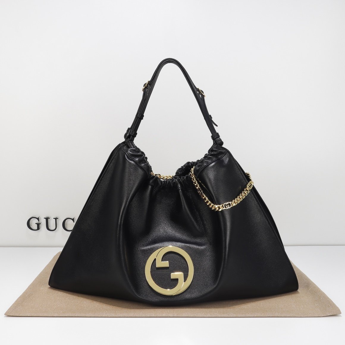 GUCCI 747372
