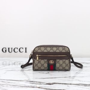 GUCCI  816359