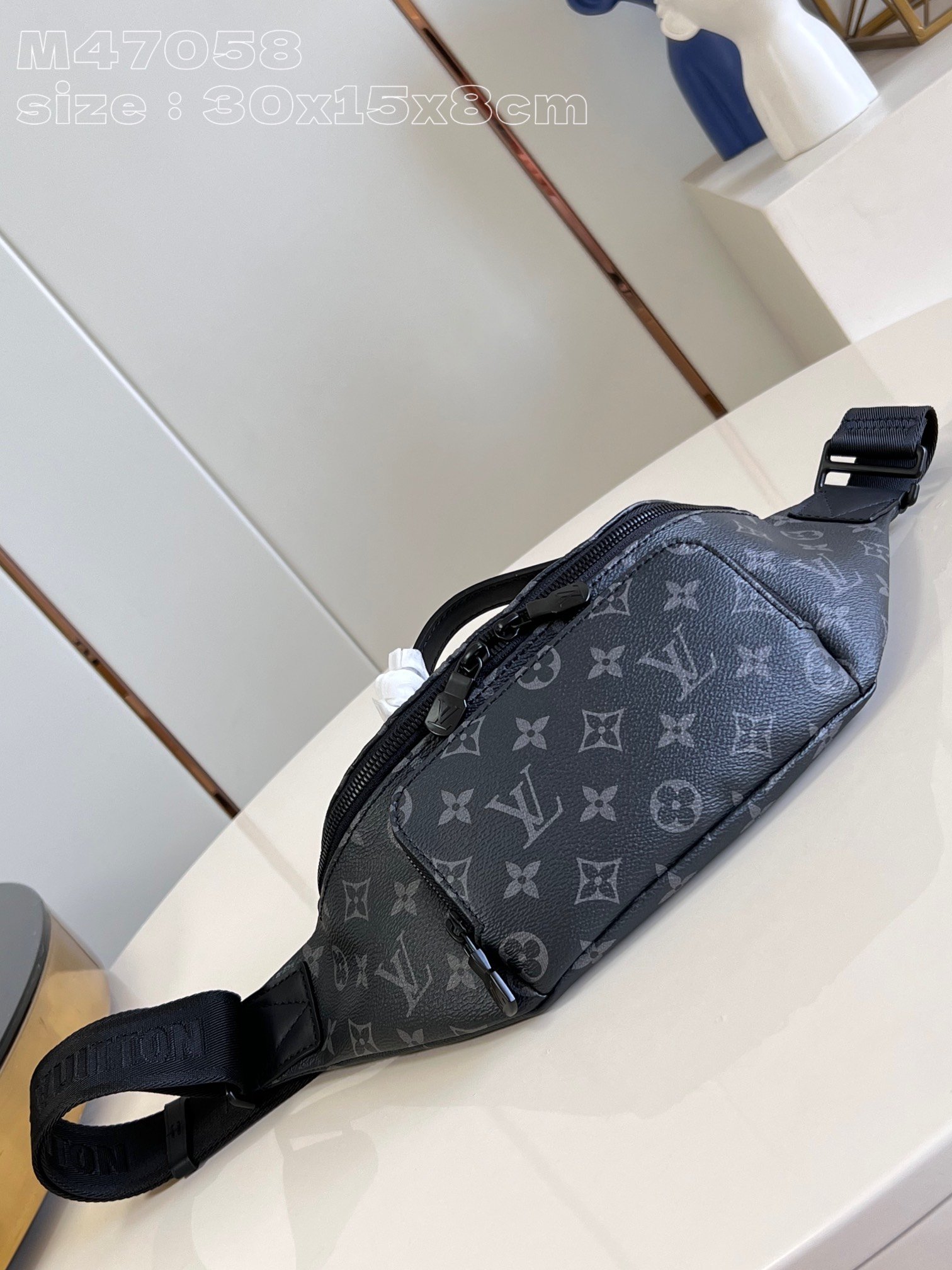 LV M47058