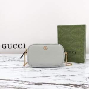 GUCCI  772759