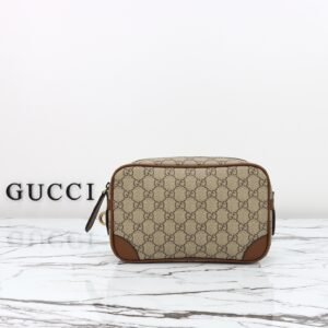 GUCCI  821164