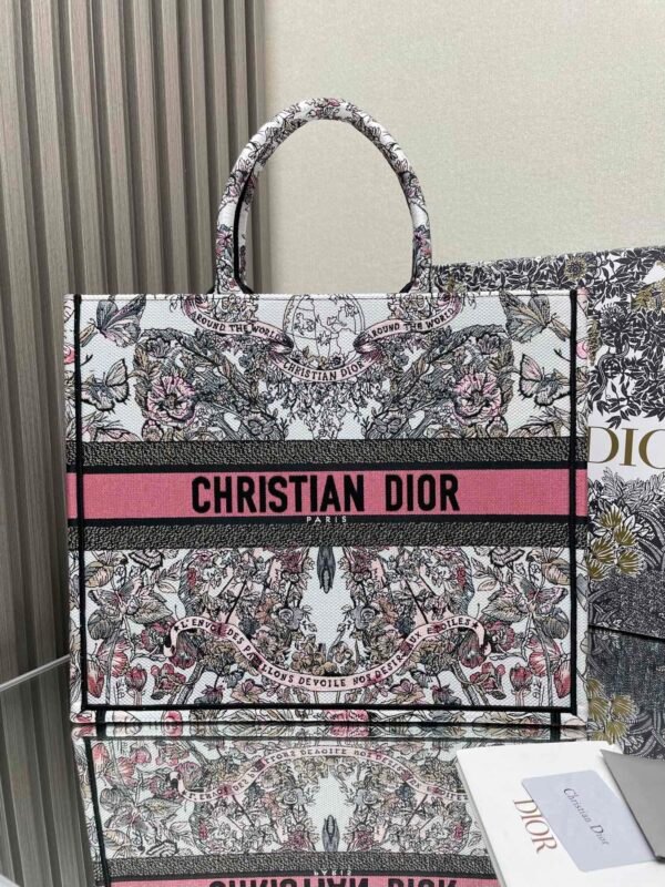 DIOR