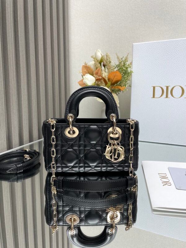 DIOR
