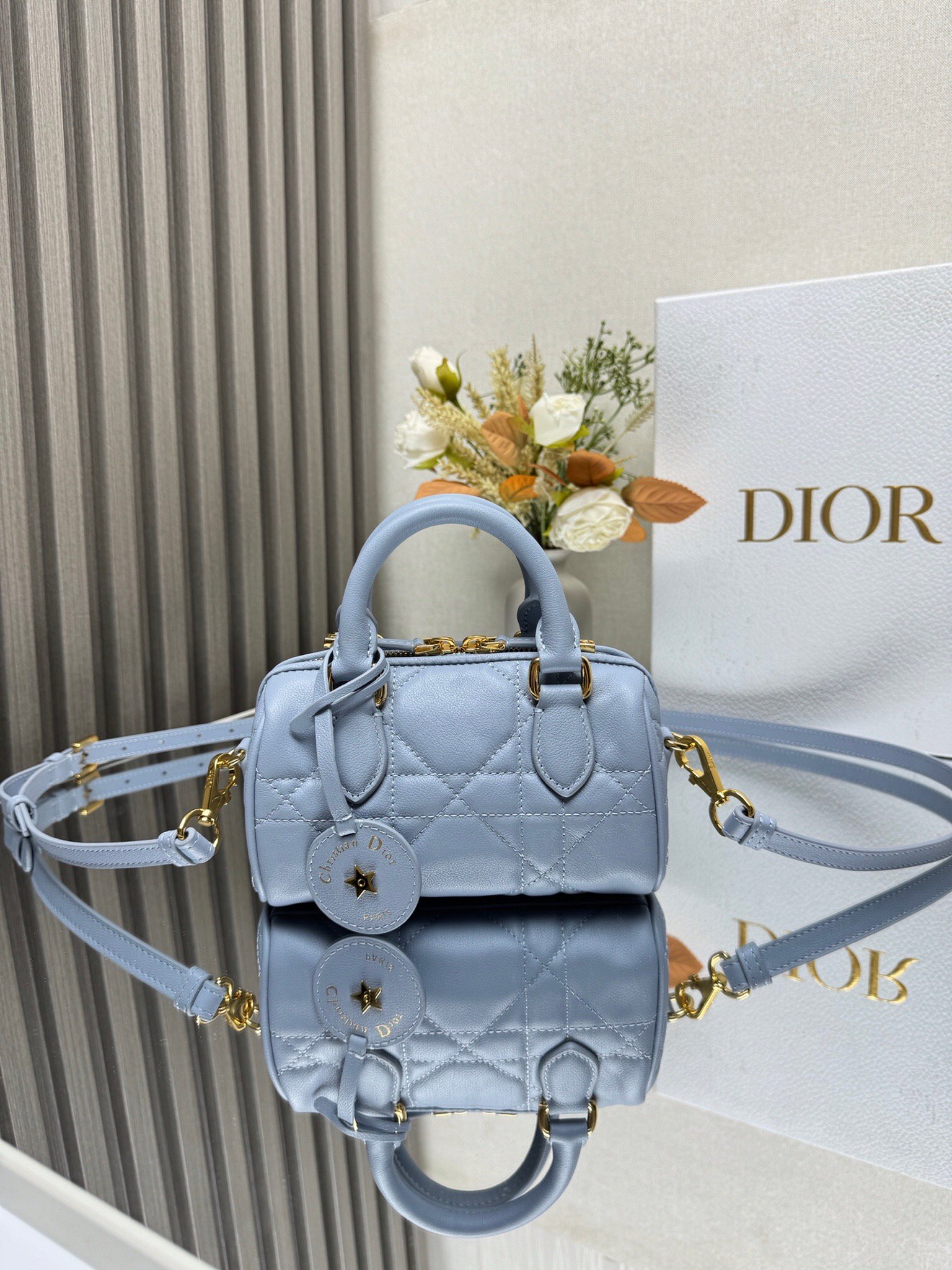 DIOR