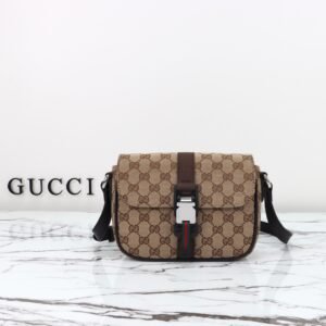 GUCCI  802100