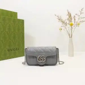 GUCCI    476433