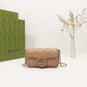 GUCCI   476433