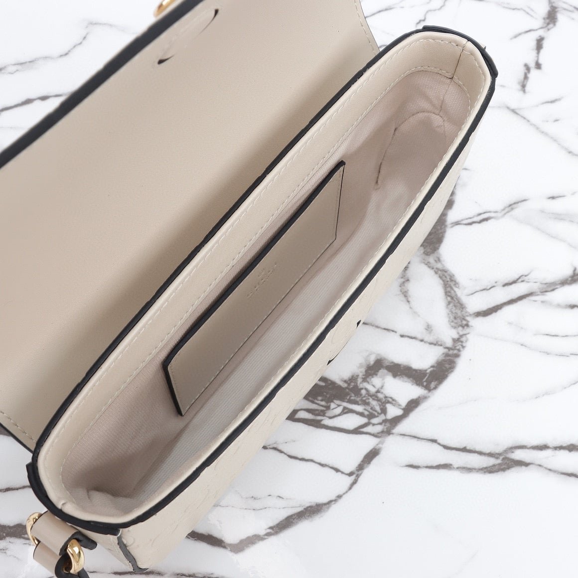 GUCCI 772794 - Image 3