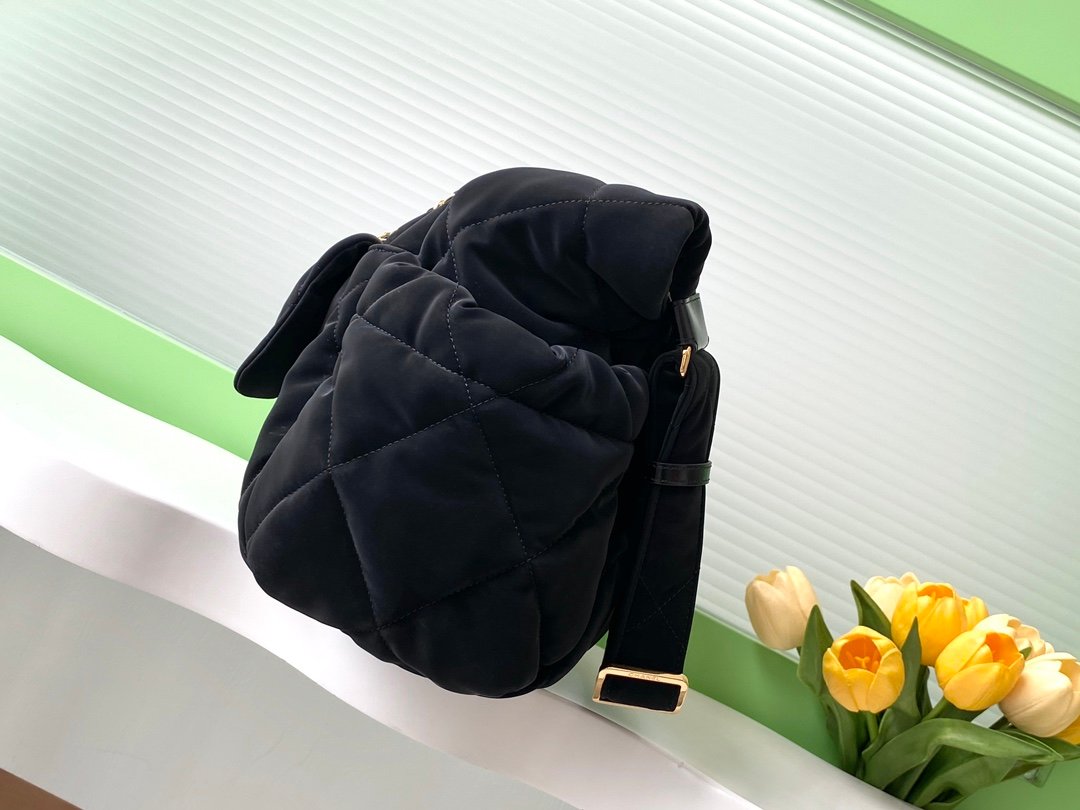 Chanel Bag - Image 4