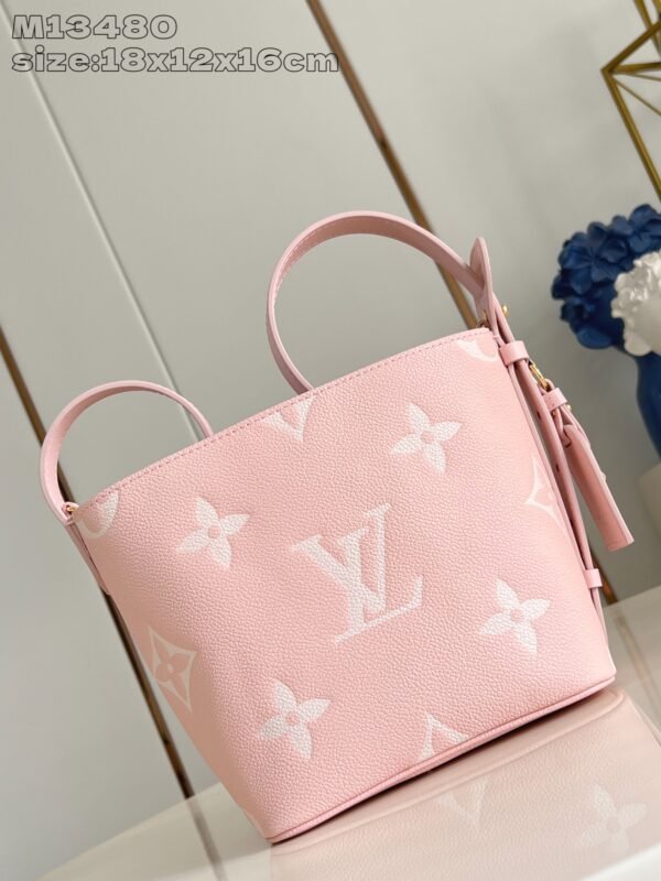 LV  M13480 - Image 3