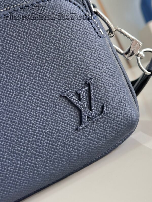 LV  M11657 - Image 3