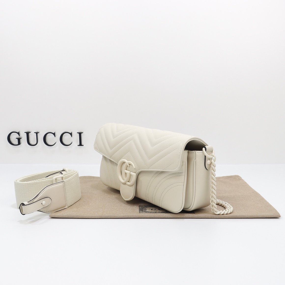 GUCCI 734814 - Image 3