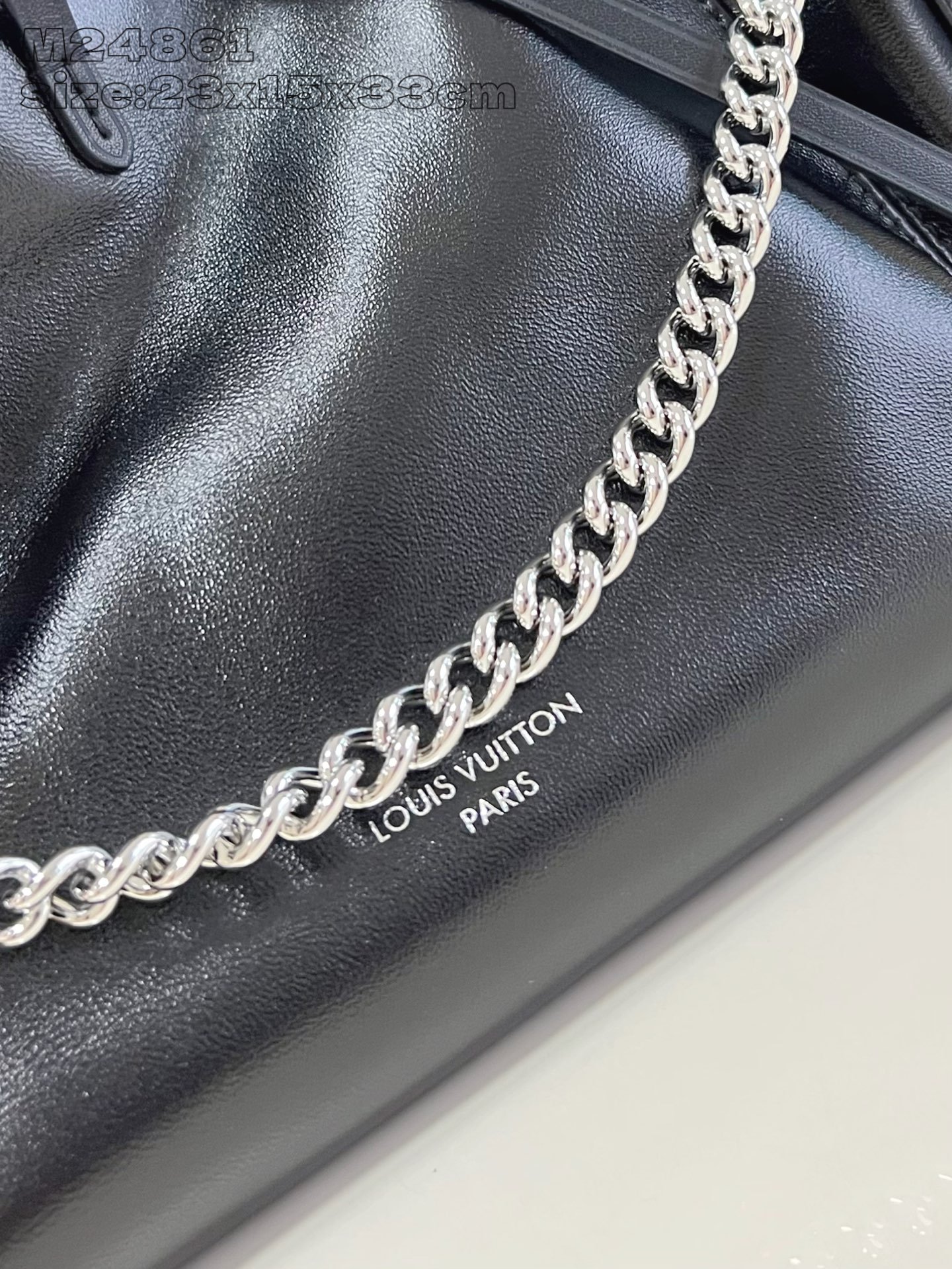 LV M24861 - Image 3