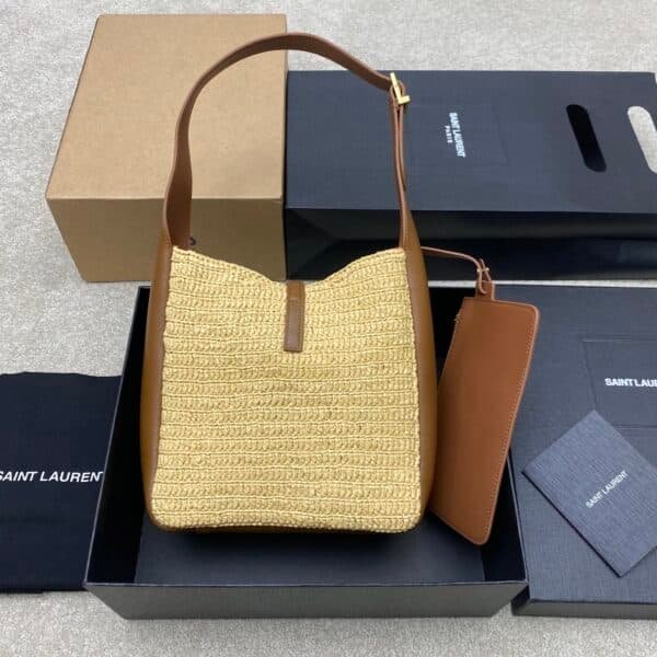YSL 823812 - Image 3