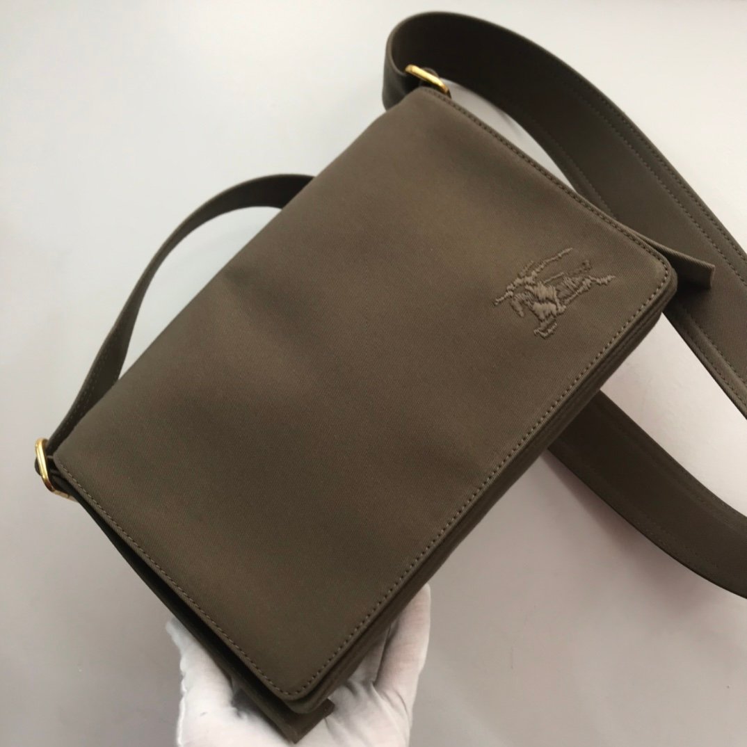 Burberry Bag - Image 3