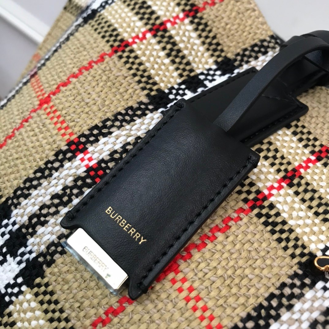 Burberry Bag - Image 3