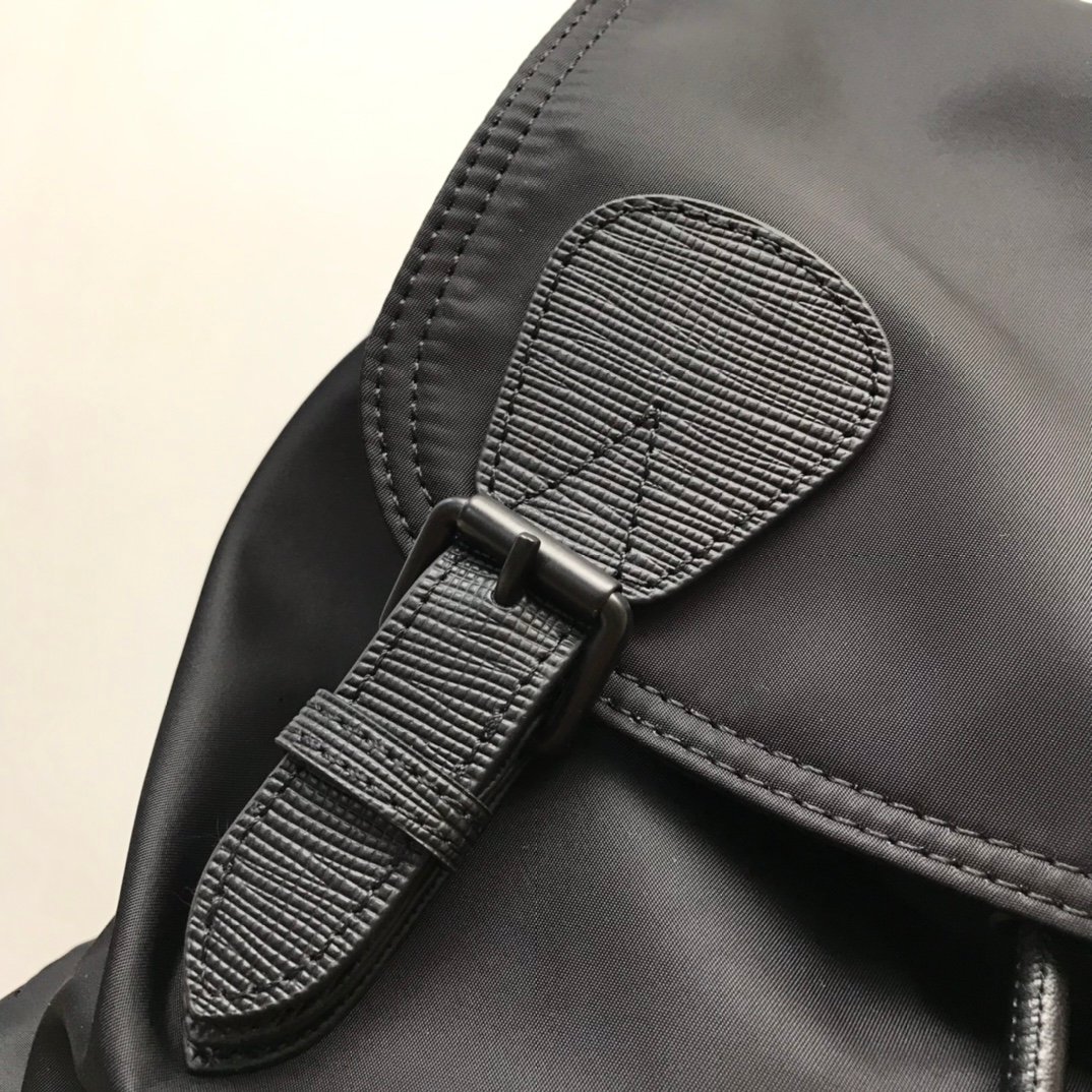 Burberry Bag - Image 3